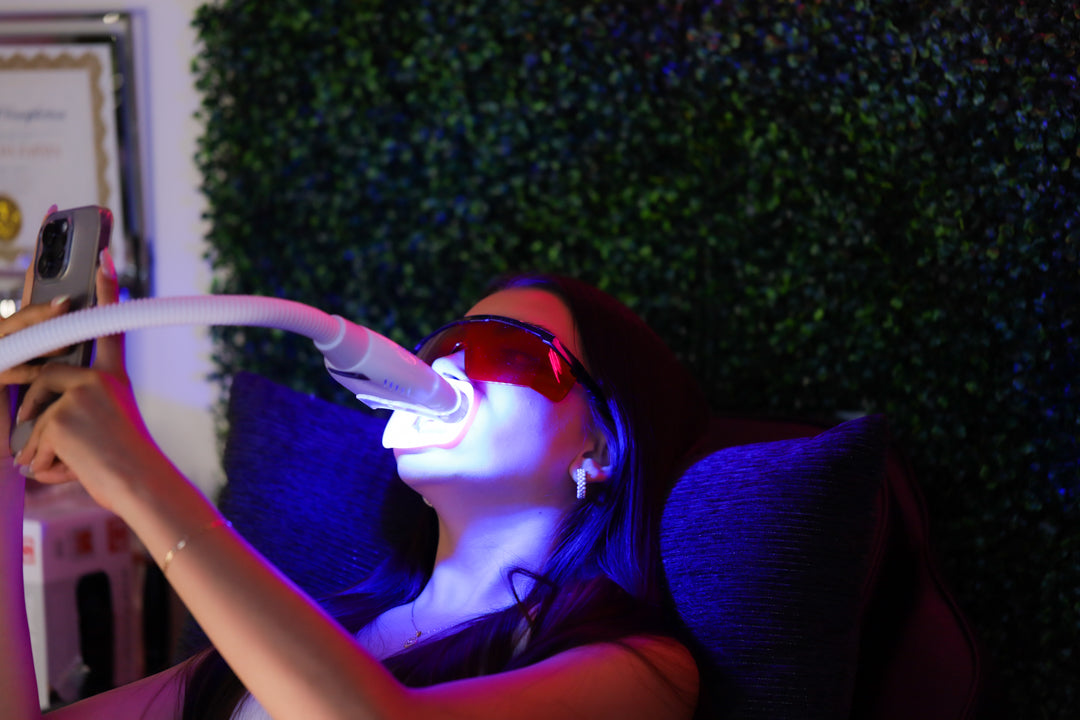 Mobile LED Teeth Whitening Accelerator